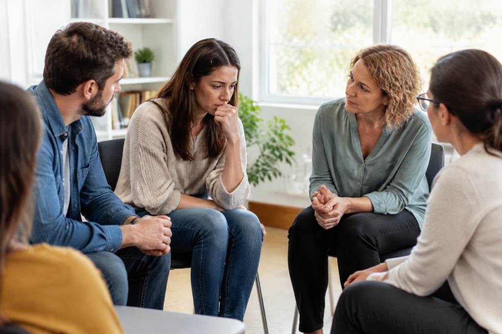 Miviludes liste : comprendre les dérives sectaires et les mécanismes d’emprise psychologique